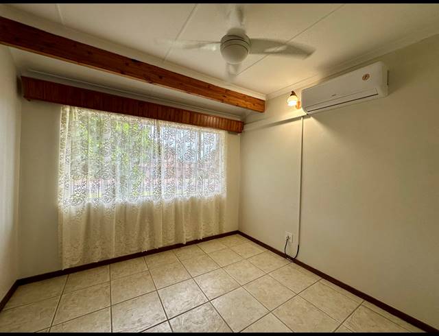 4 BEDROOM HOUSE FOR SALE IN MEER EN SEE